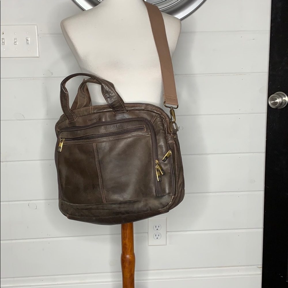 Samsonite leather Top Loader messenger laptop bag